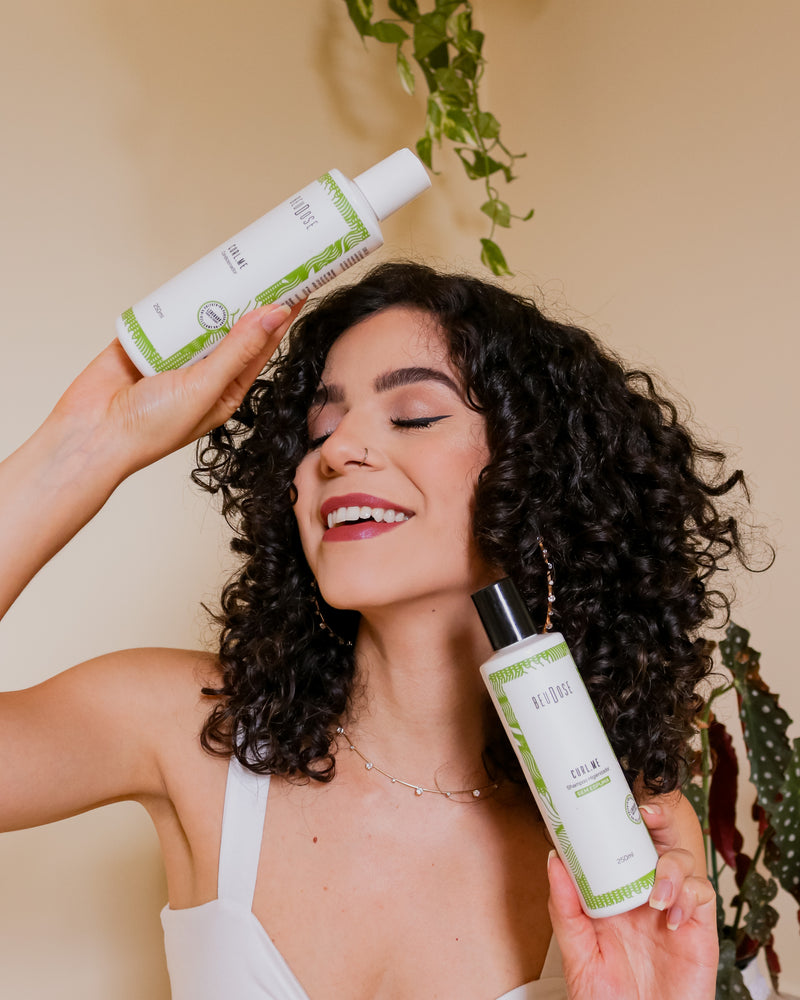 Shampoo CurlMe Sem Espuma 250ml - Limpeza Suave e Definição para Cachos